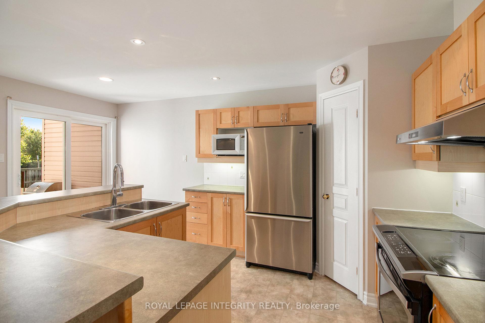 Photo 12 of 2080 Melette Crescent, Ottawa, Avalon East — HOMEH