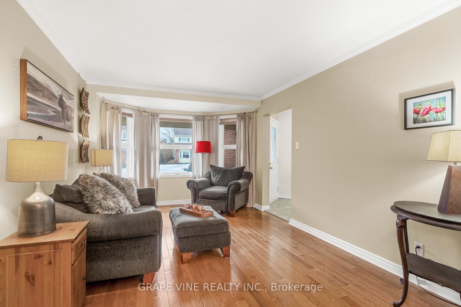 Photo 15 of 1651 Westport Crescent, Ottawa, Chateauneuf — HOMEH