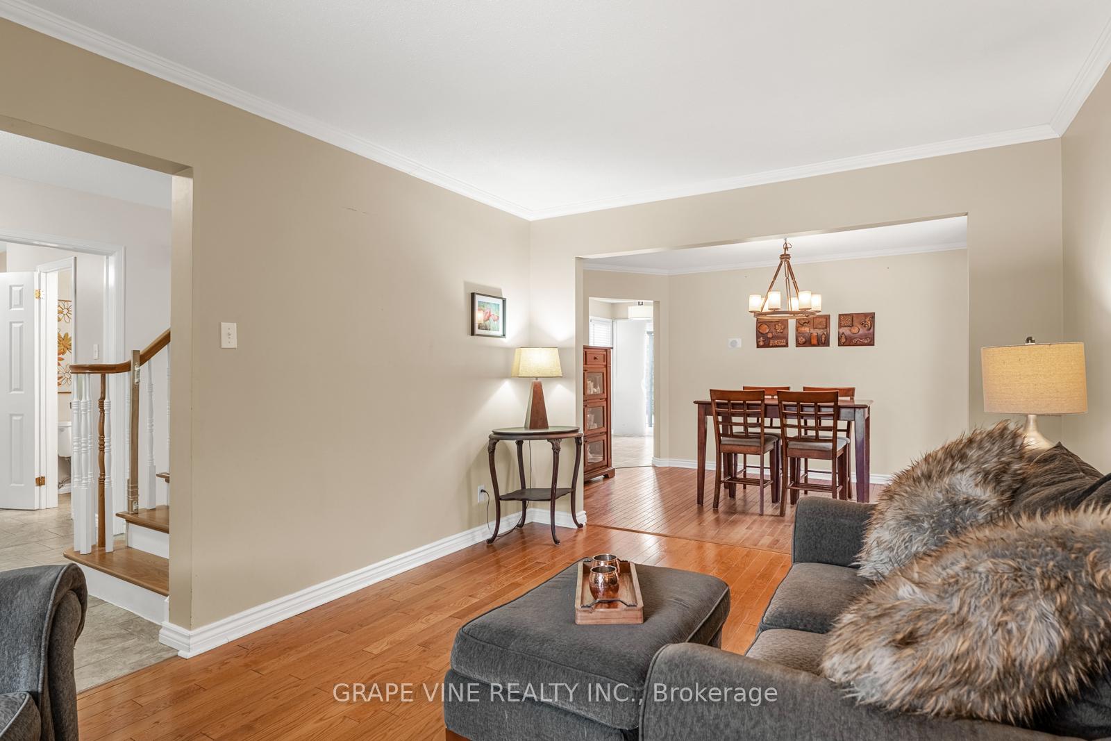 Photo 16 of 1651 Westport Crescent, Ottawa, Chateauneuf — HOMEH