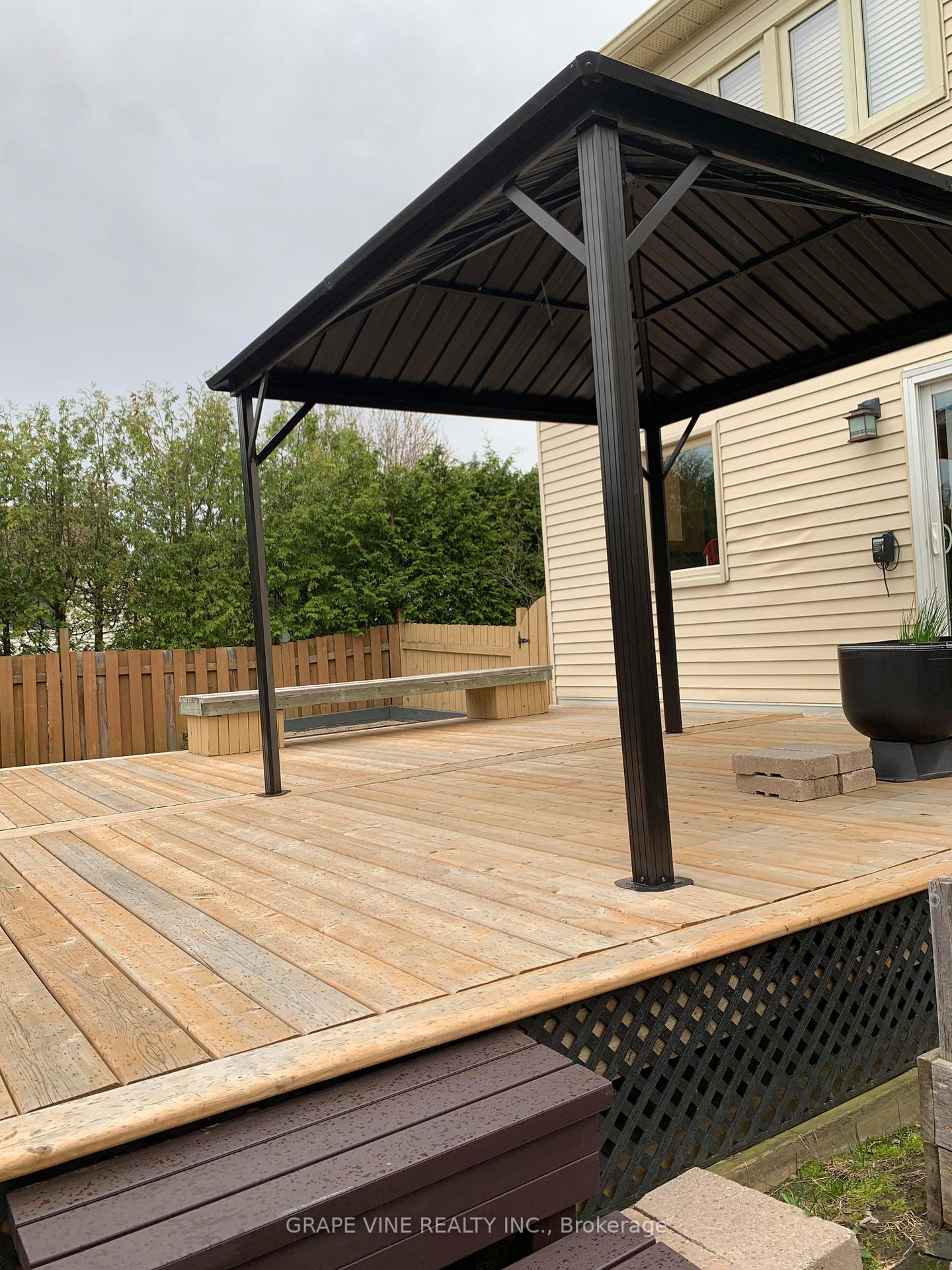 Photo 32 of 1651 Westport Crescent, Ottawa, Chateauneuf — HOMEH