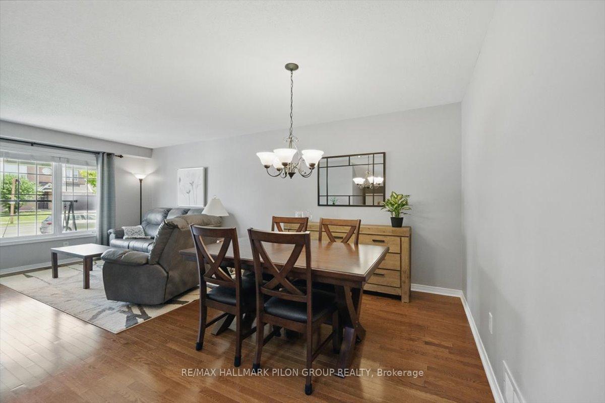 Photo 6 of 2112 Esprit Drive, Ottawa, Avalon East — HOMEH