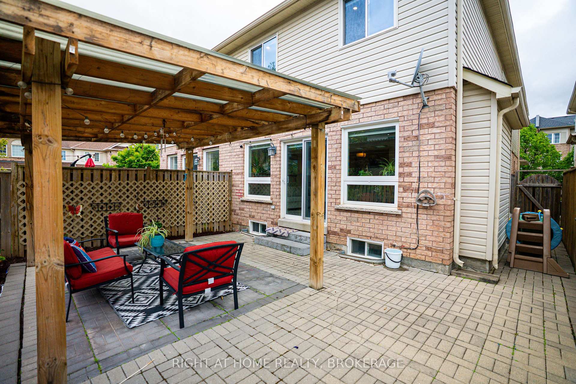 Photo 40 of 166 Hampshire Way, Milton, Dempsey — HOMEH