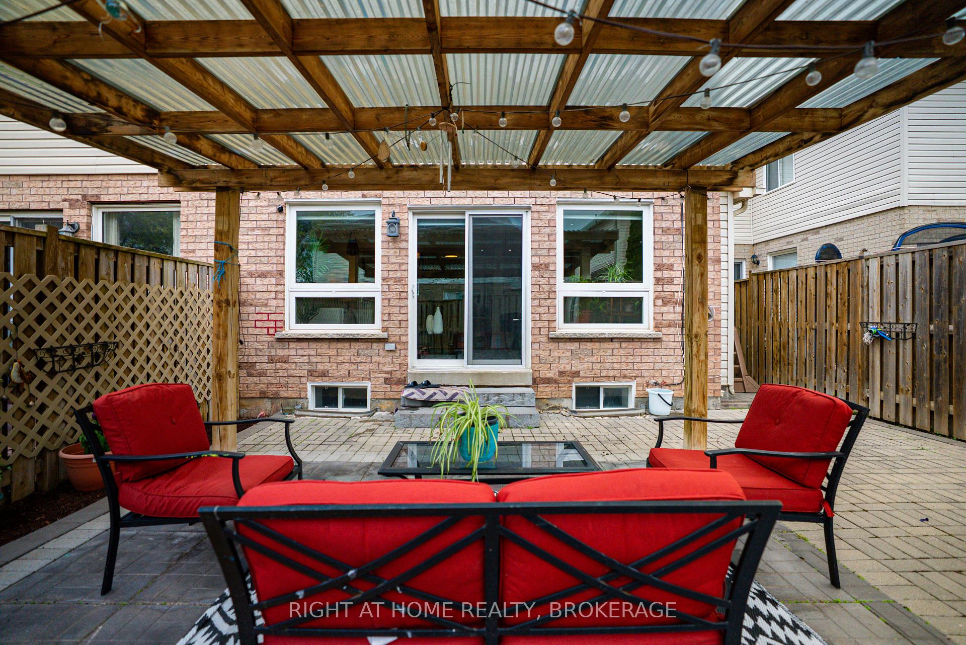 Photo 26 of 166 Hampshire Way, Milton, Dempsey — HOMEH