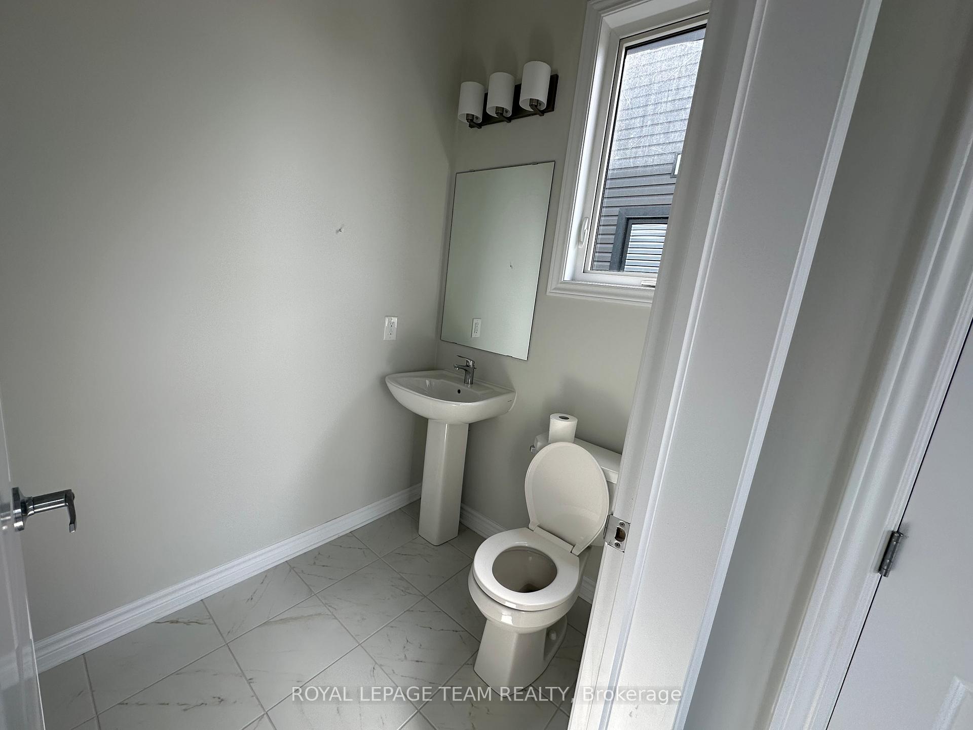 Photo 4 of 48 Chemin De Jargeau Road, Ottawa, Chapel Hill South - Orleans Village — HOMEH