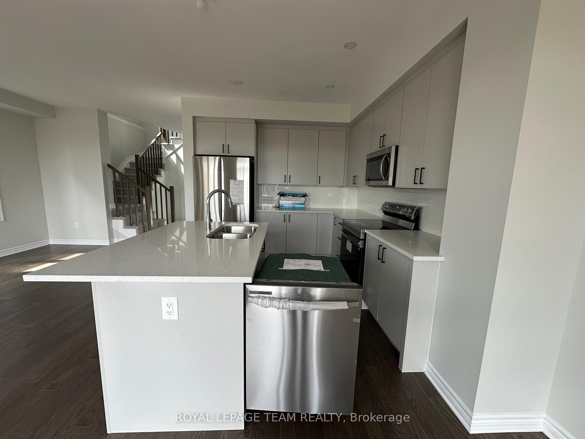 Photo 8 of 48 Chemin De Jargeau Road, Ottawa, Chapel Hill South - Orleans Village — HOMEH