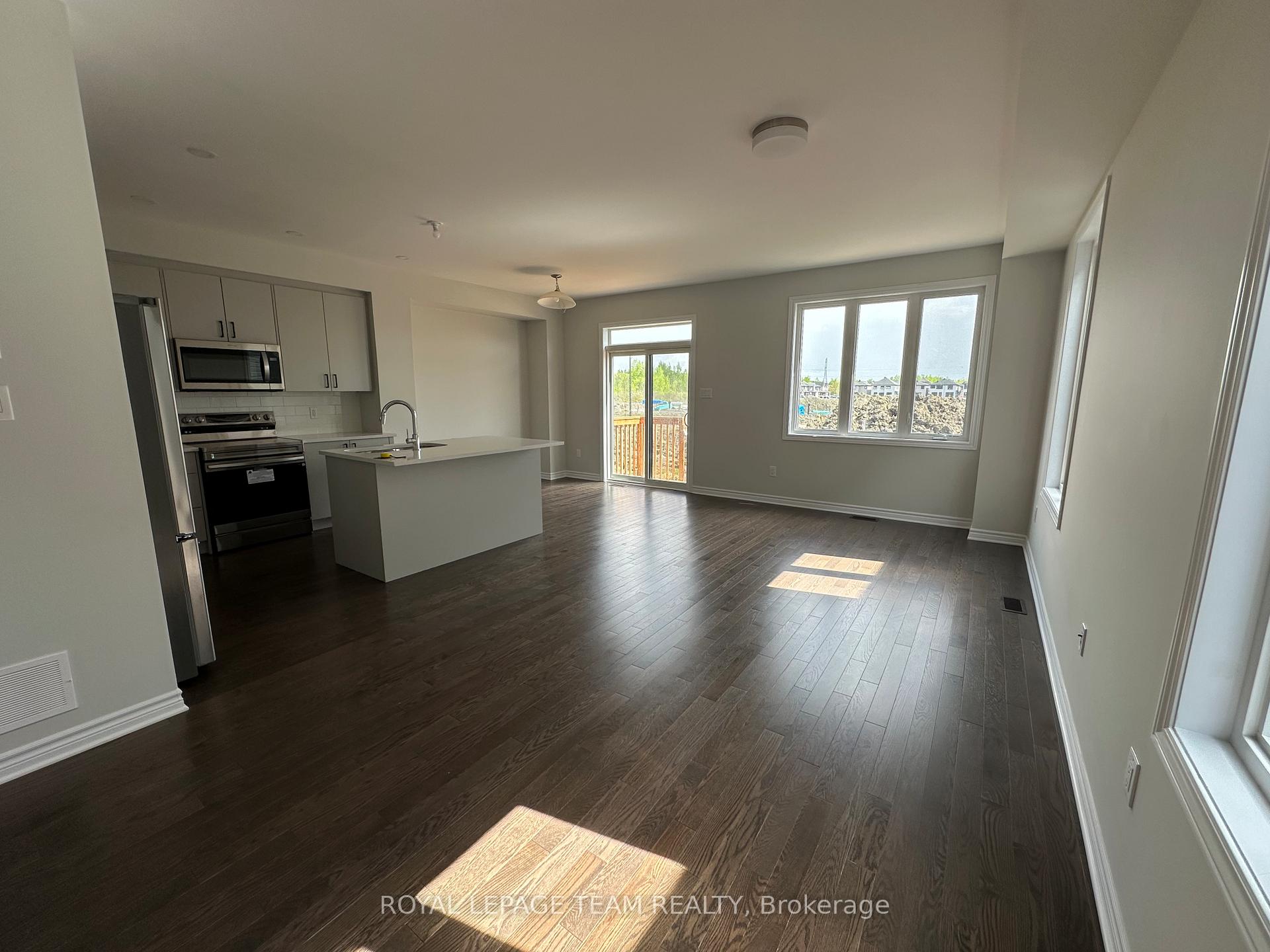 Photo 10 of 48 Chemin De Jargeau Road, Ottawa, Chapel Hill South - Orleans Village — HOMEH