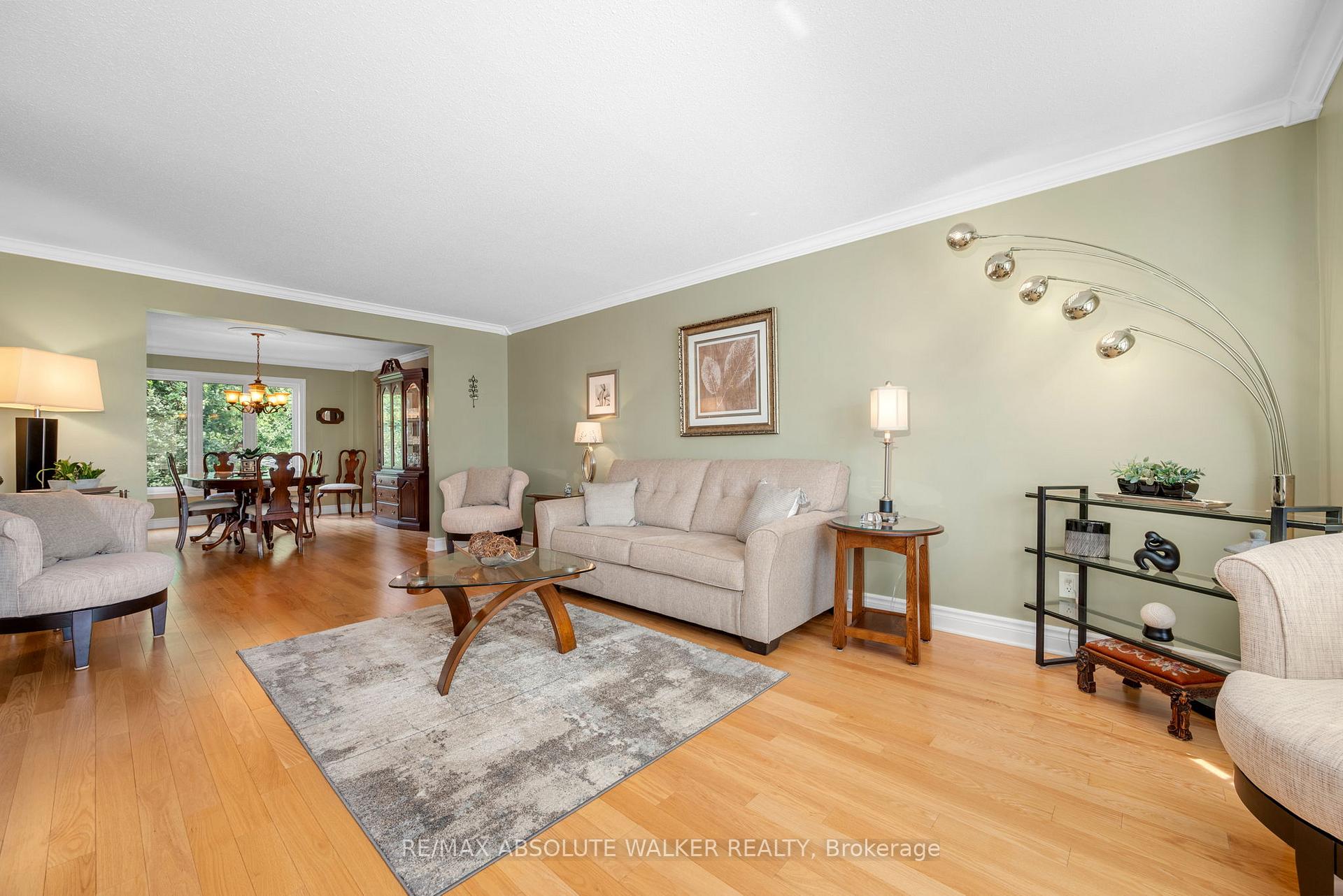 Photo 6 of 1866 Robinwood Place, Ottawa, Chapel Hill — HOMEH