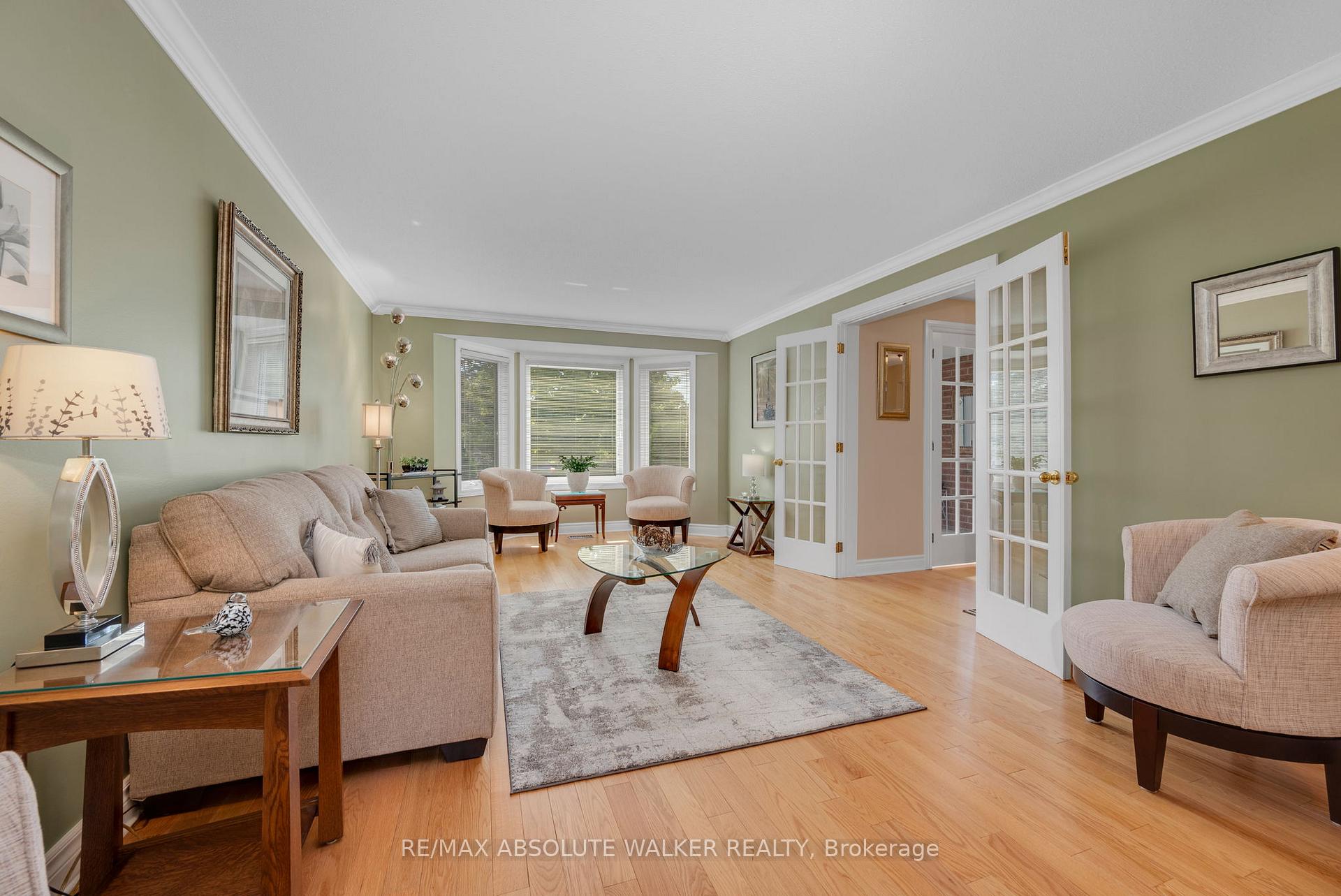 Photo 7 of 1866 Robinwood Place, Ottawa, Chapel Hill — HOMEH