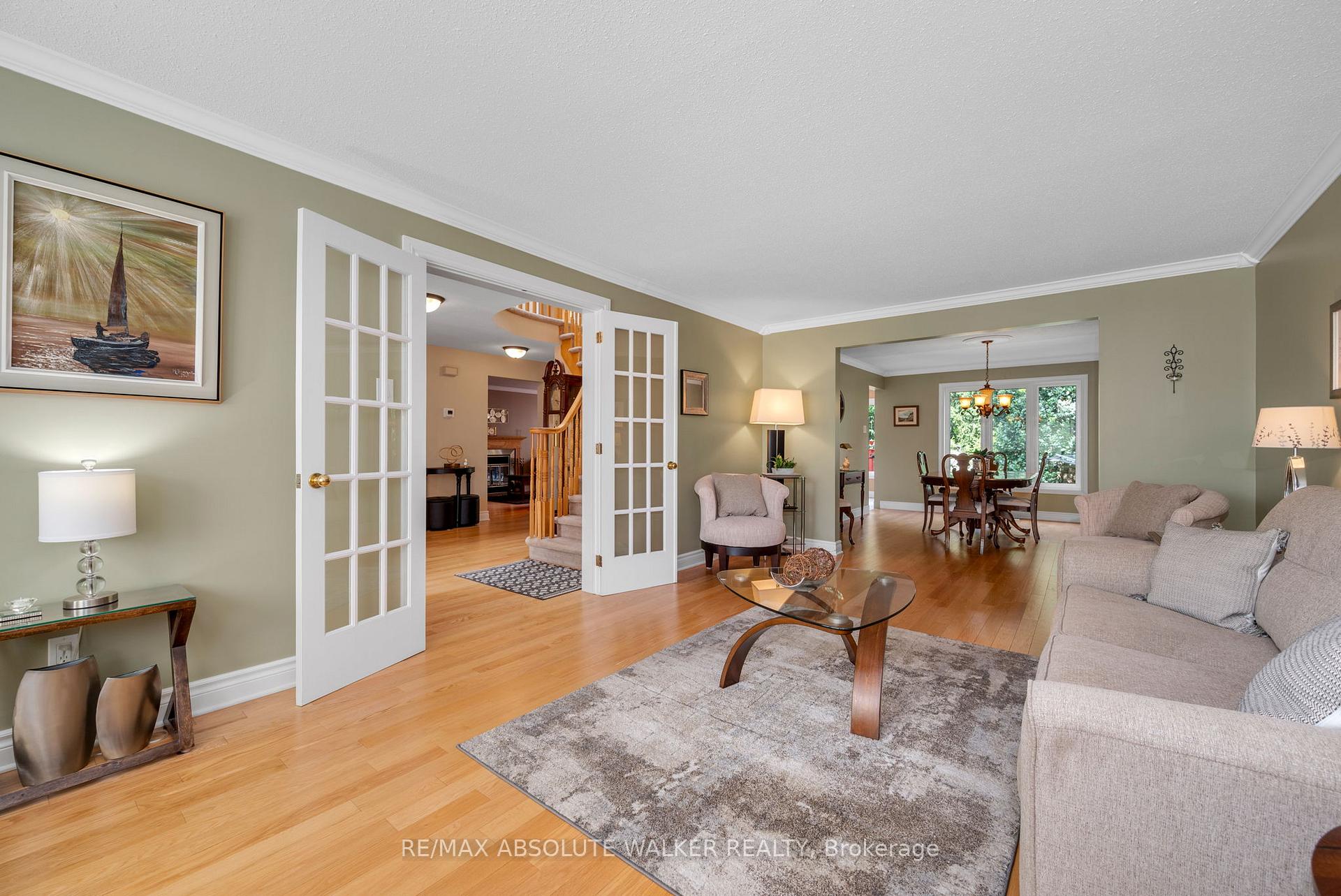 Photo 8 of 1866 Robinwood Place, Ottawa, Chapel Hill — HOMEH