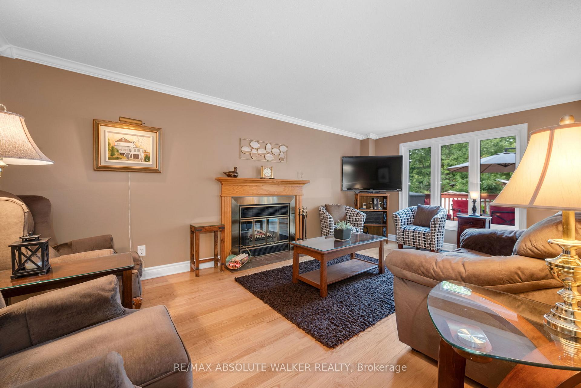 Photo 17 of 1866 Robinwood Place, Ottawa, Chapel Hill — HOMEH