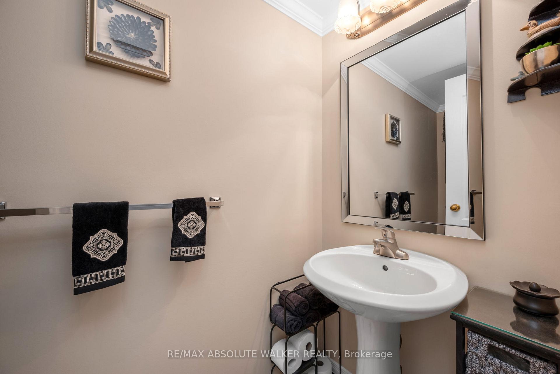 Photo 20 of 1866 Robinwood Place, Ottawa, Chapel Hill — HOMEH