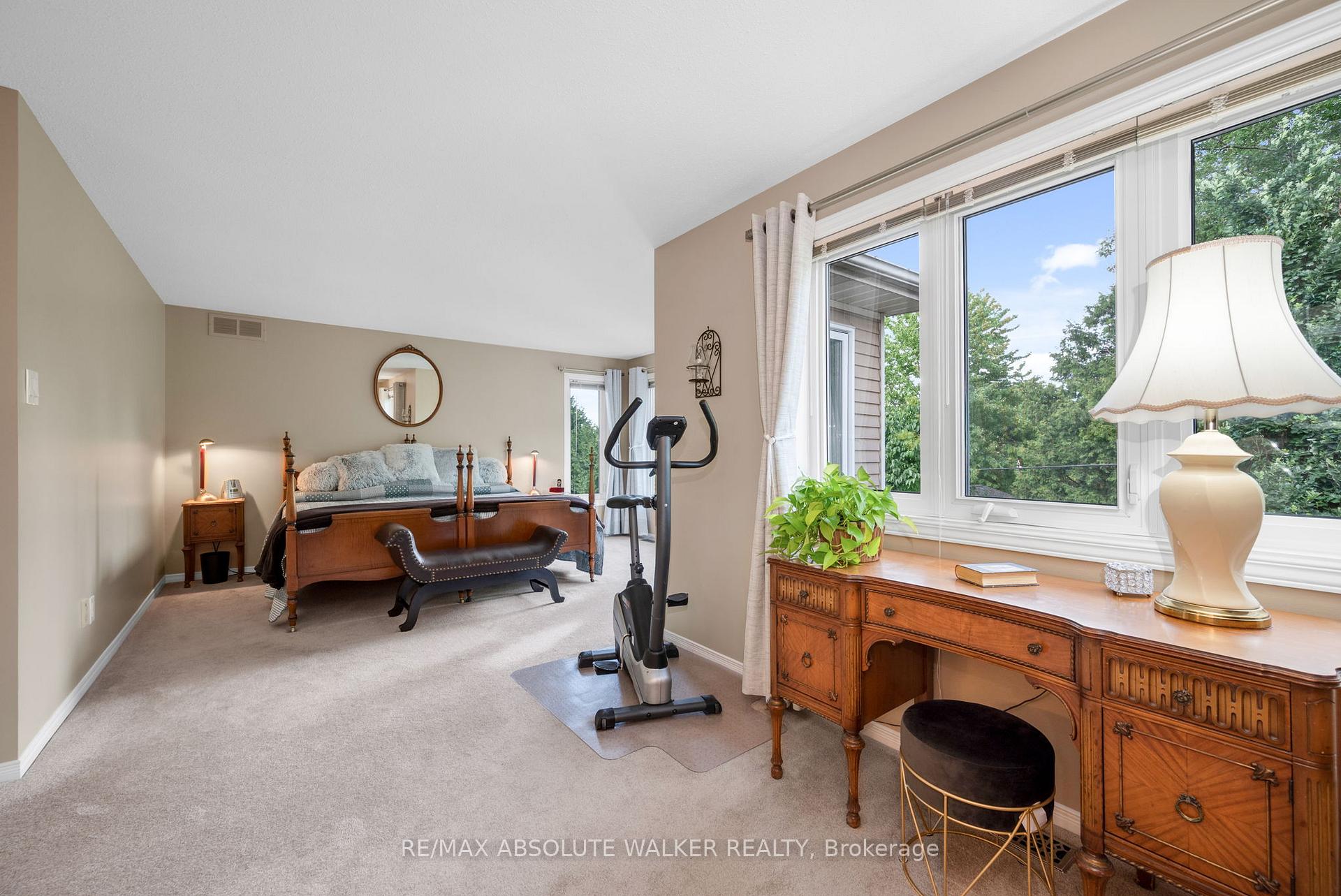 Photo 25 of 1866 Robinwood Place, Ottawa, Chapel Hill — HOMEH
