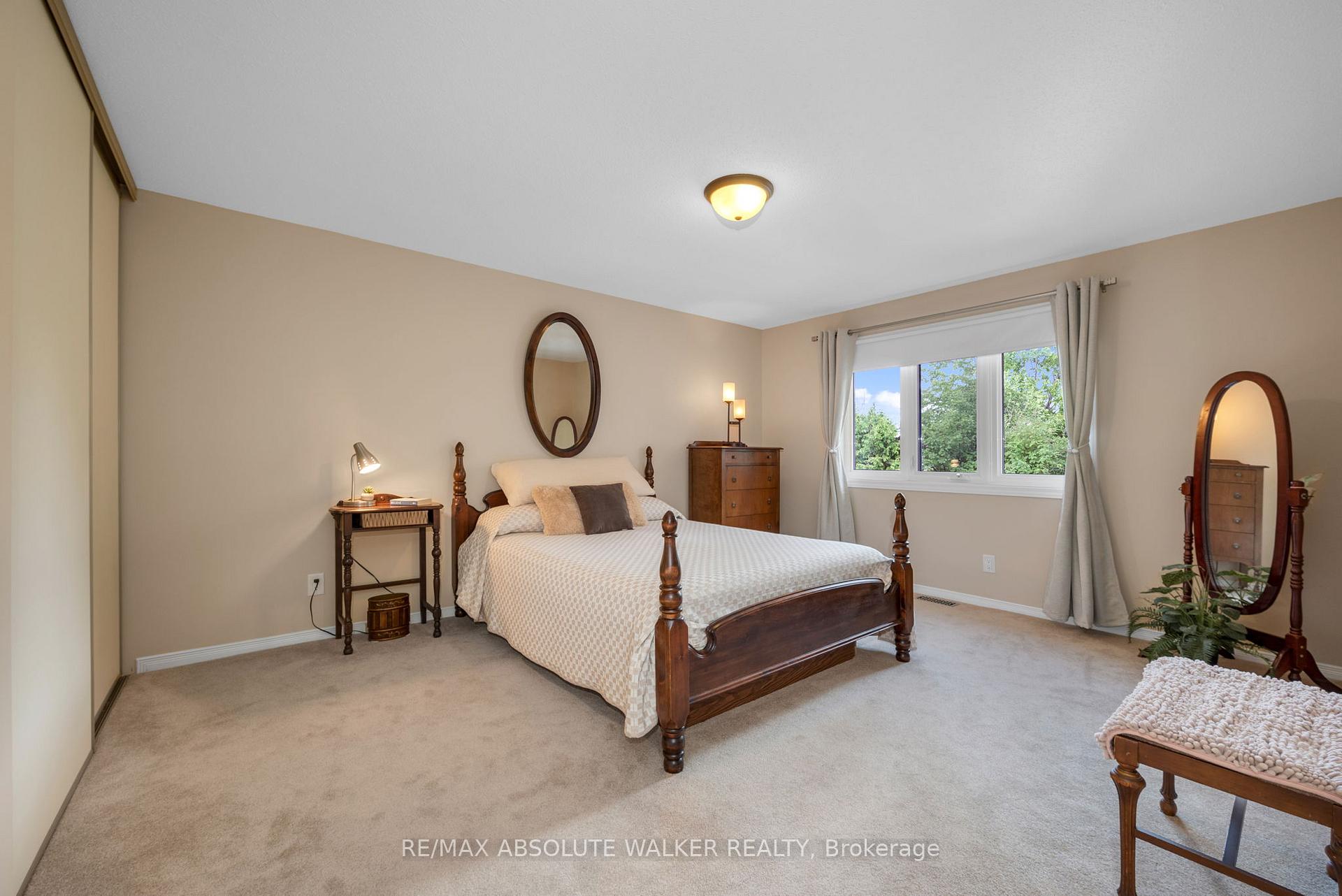 Photo 29 of 1866 Robinwood Place, Ottawa, Chapel Hill — HOMEH