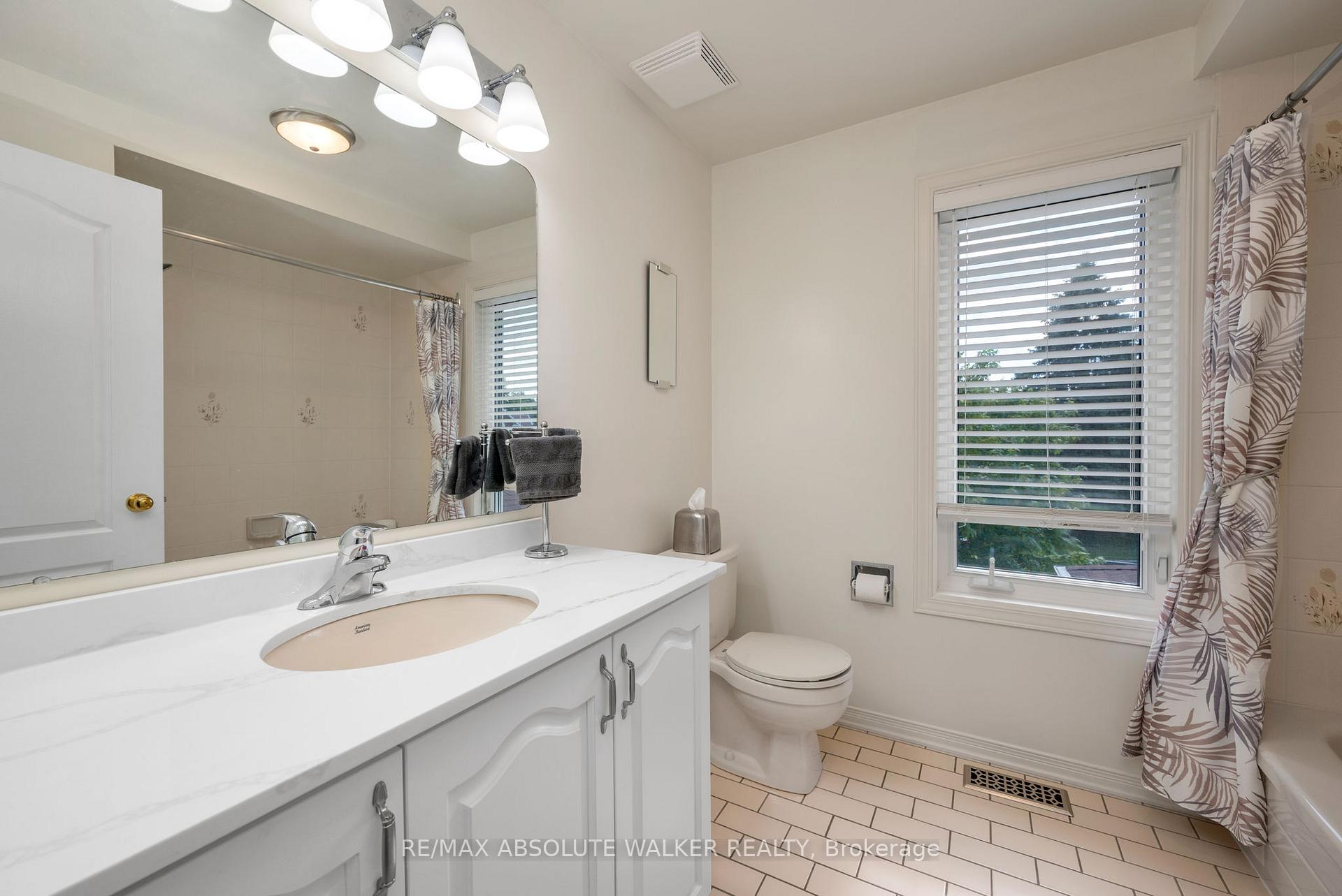 Photo 35 of 1866 Robinwood Place, Ottawa, Chapel Hill — HOMEH