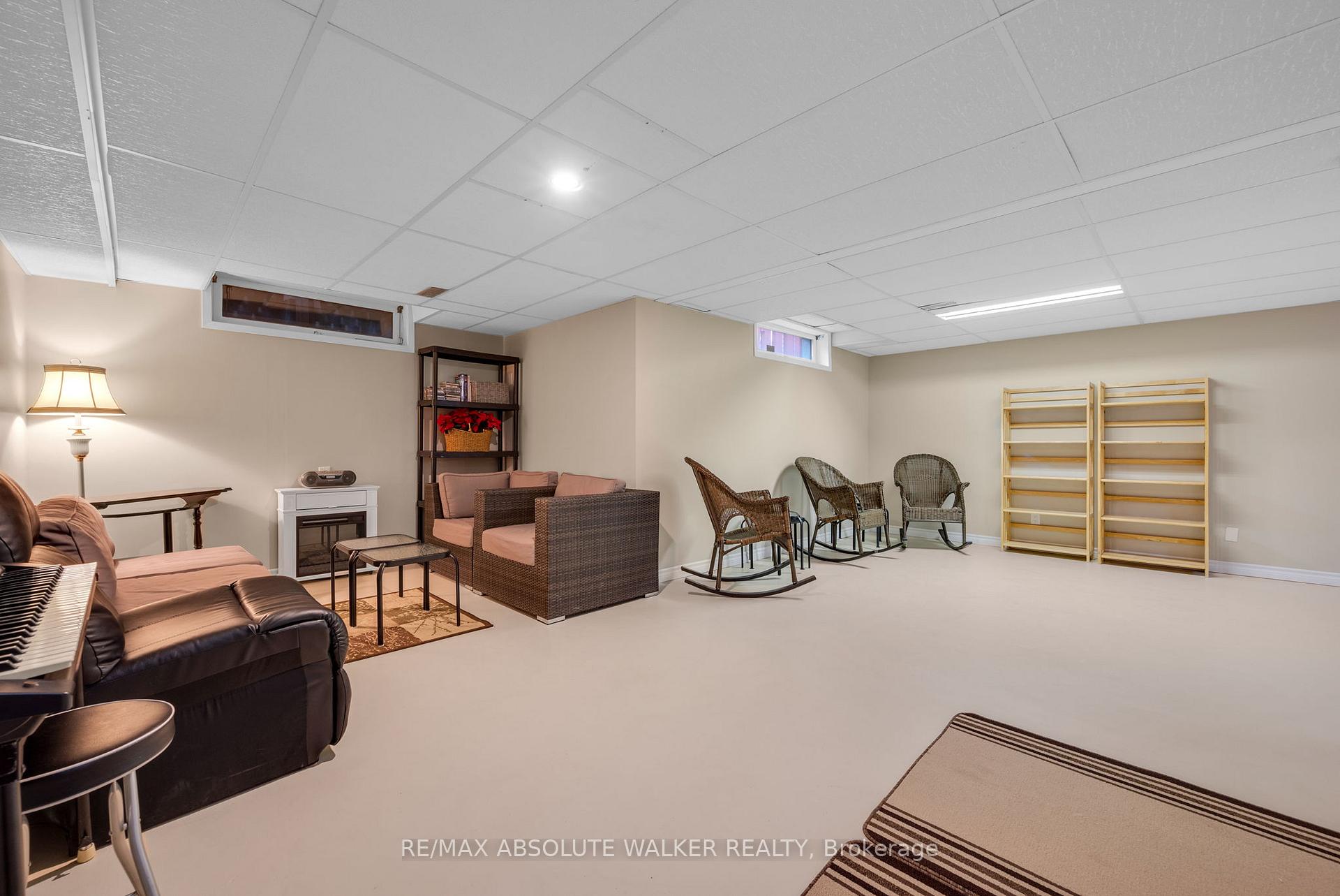 Photo 38 of 1866 Robinwood Place, Ottawa, Chapel Hill — HOMEH