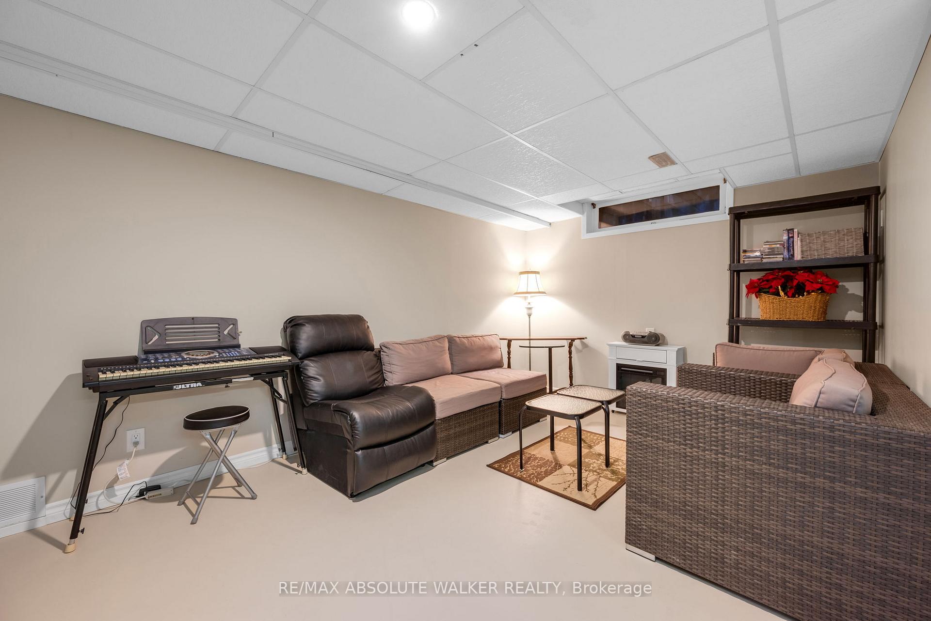 Photo 39 of 1866 Robinwood Place, Ottawa, Chapel Hill — HOMEH