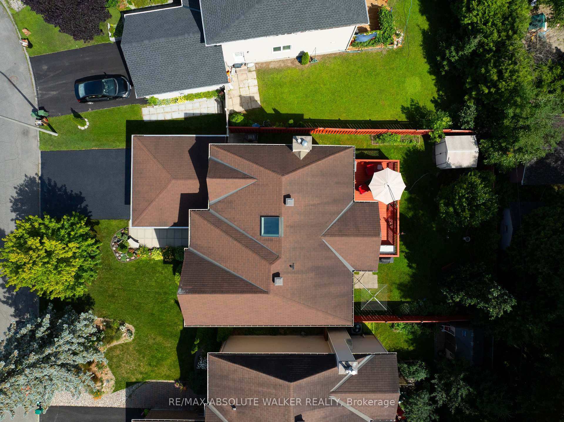 Photo 48 of 1866 Robinwood Place, Ottawa, Chapel Hill — HOMEH