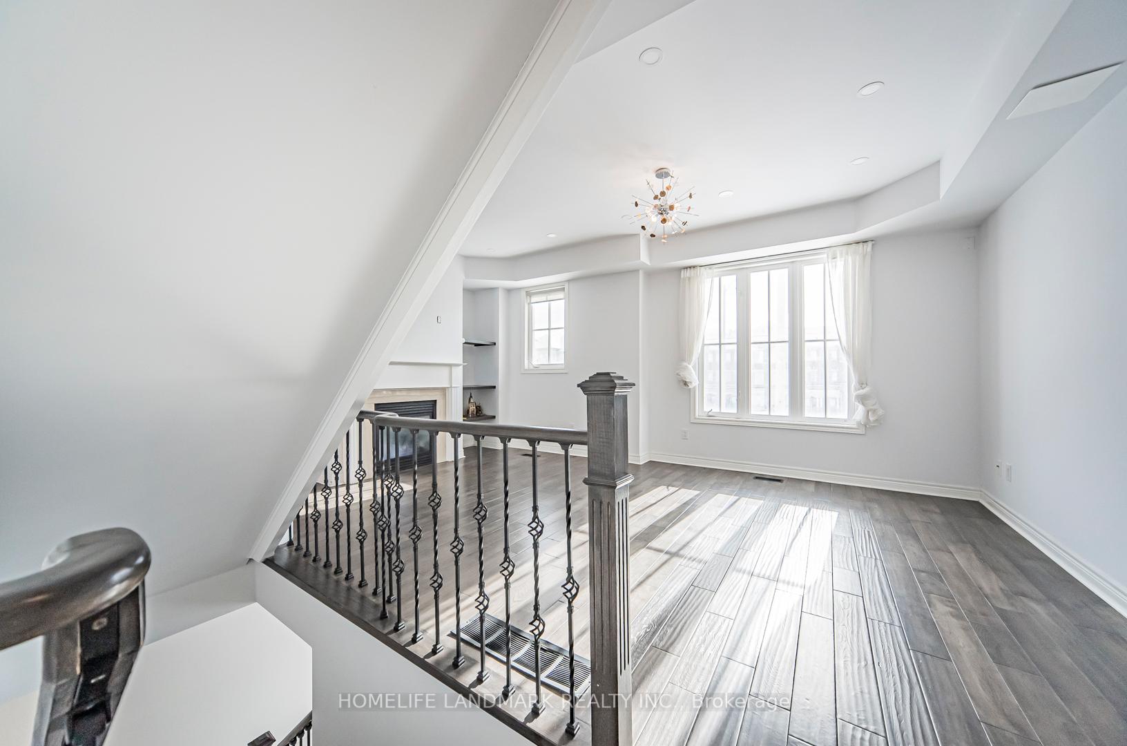 Photo 12 of 2856 Elgin Mills Road E, Markham, Victoria Square — HOMEH