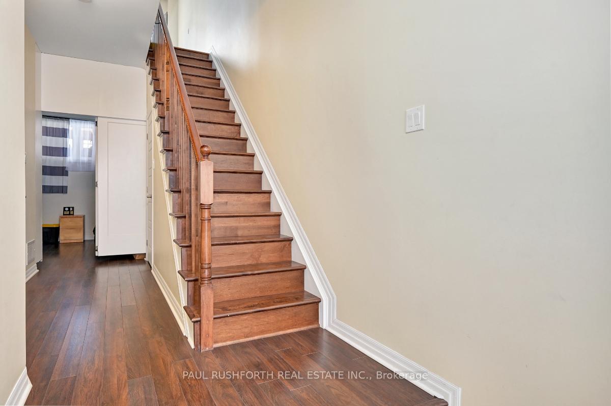 Photo 3 of 116 Lionel Pvt, Ottawa, Springridge/East Village — HOMEH