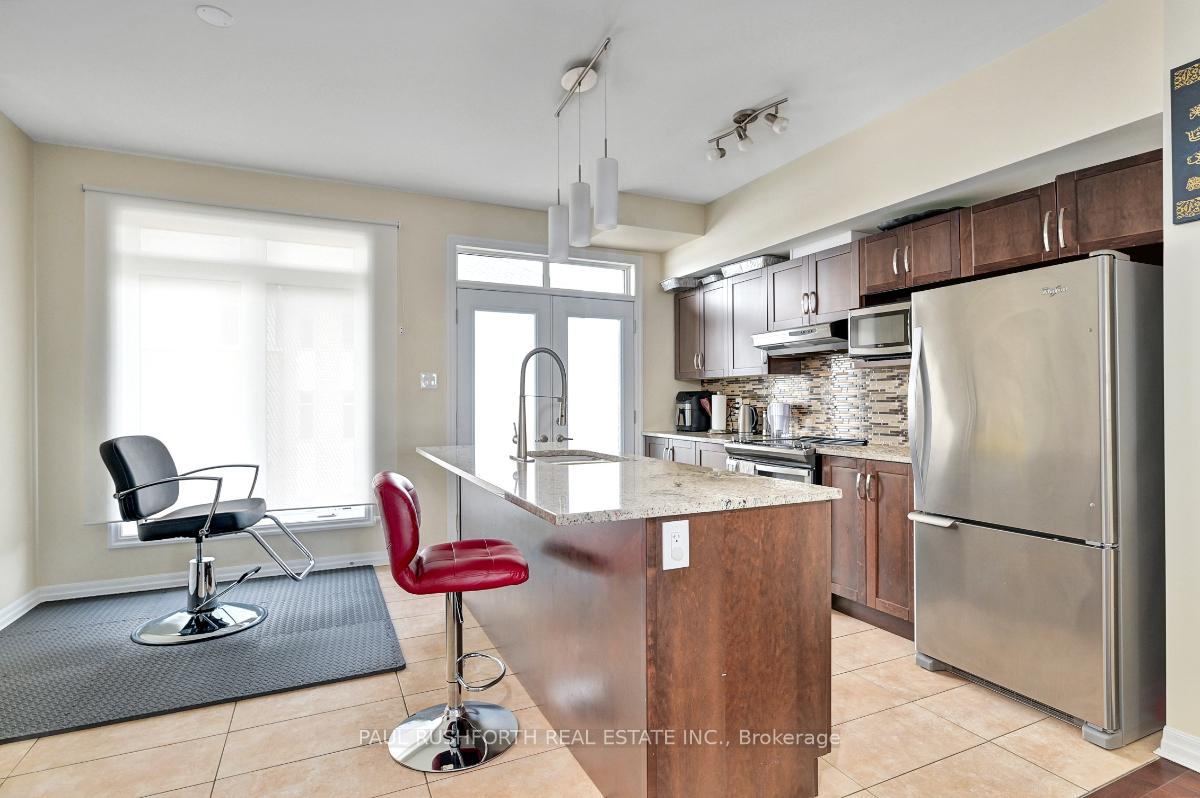 Photo 9 of 116 Lionel Pvt, Ottawa, Springridge/East Village — HOMEH