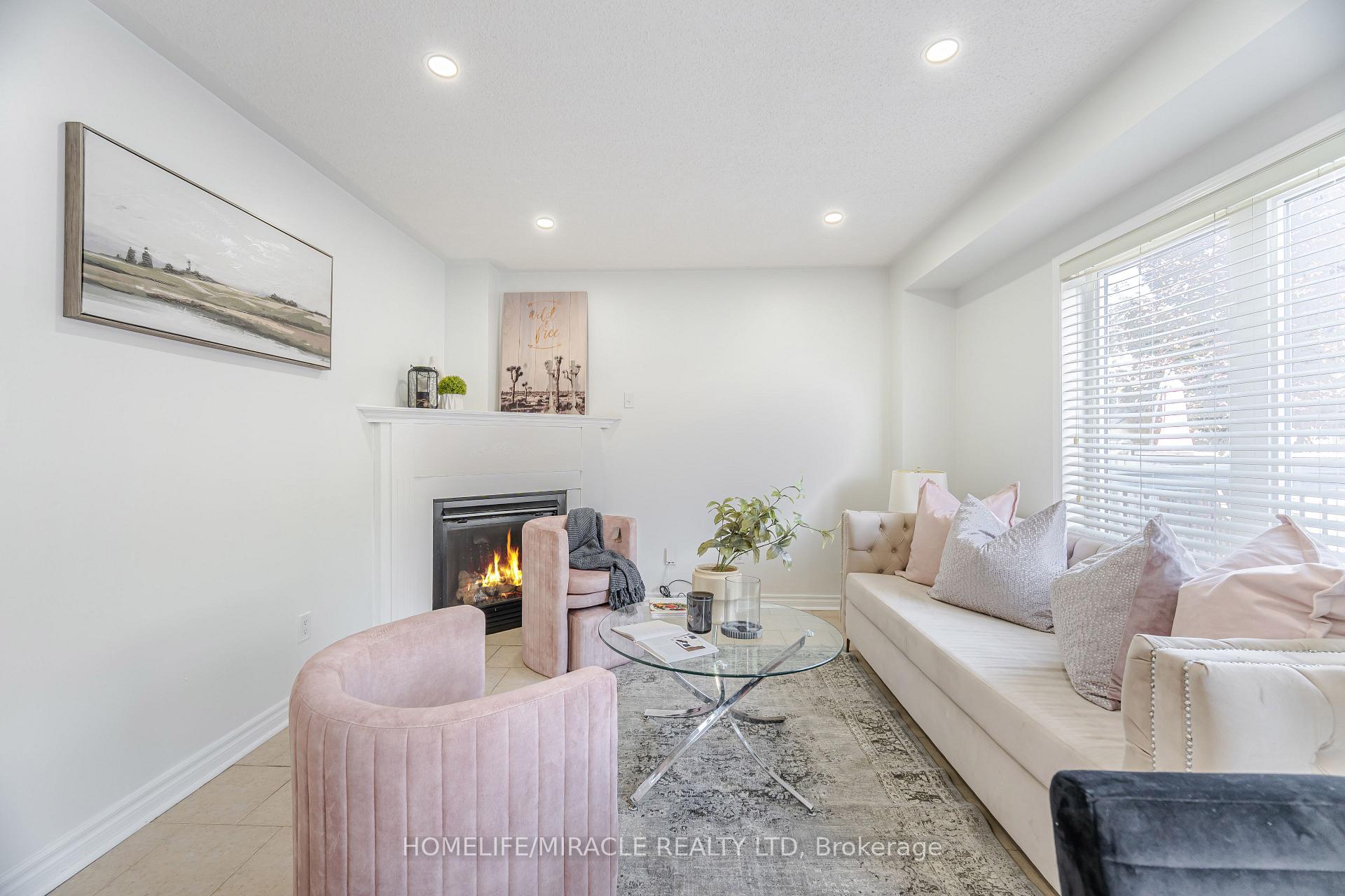 Photo 15 of 913 Taggart Crescent, Oshawa, Pinecrest — HOMEH