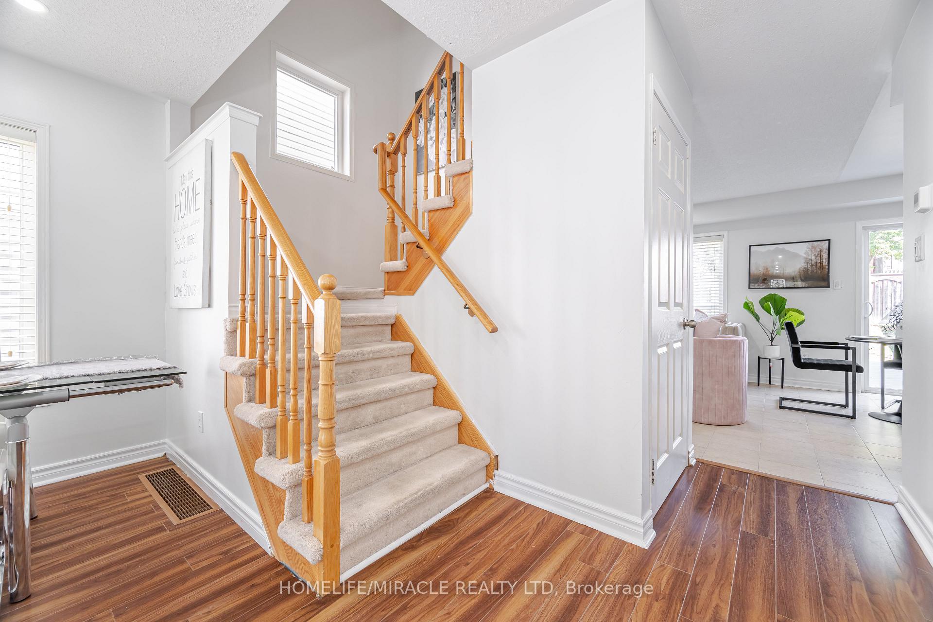 Photo 24 of 913 Taggart Crescent, Oshawa, Pinecrest — HOMEH