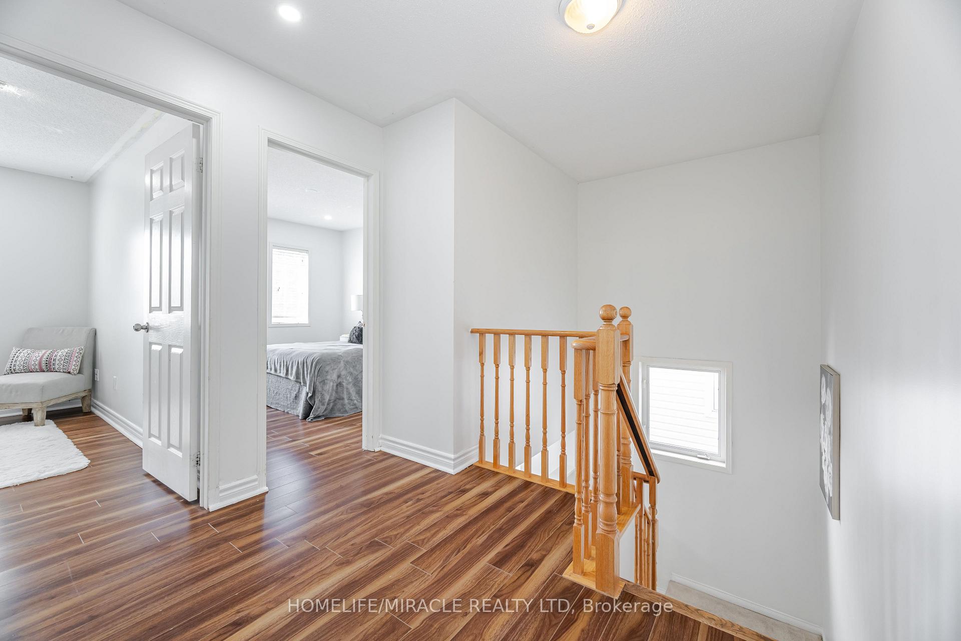 Photo 25 of 913 Taggart Crescent, Oshawa, Pinecrest — HOMEH