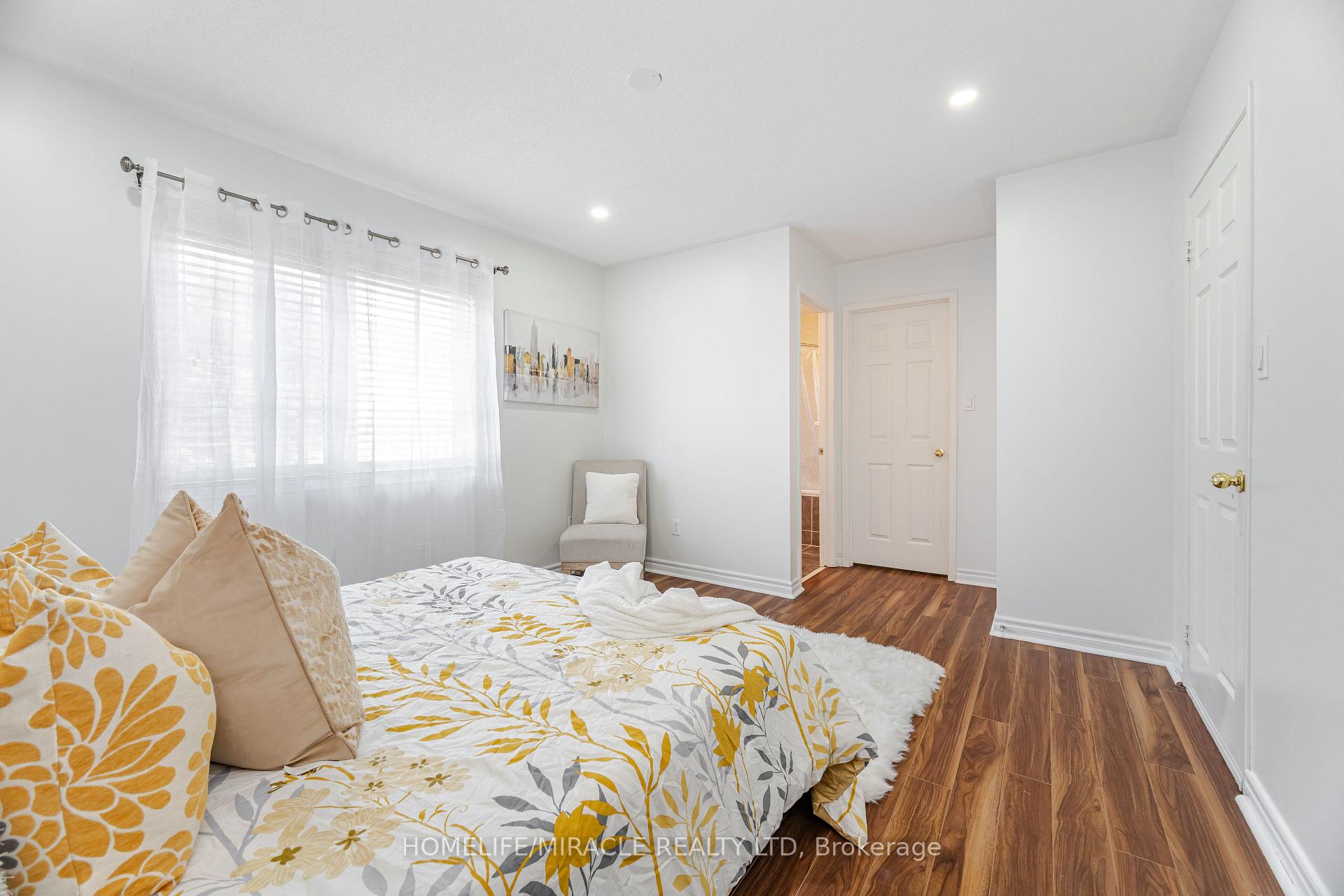 Photo 28 of 913 Taggart Crescent, Oshawa, Pinecrest — HOMEH