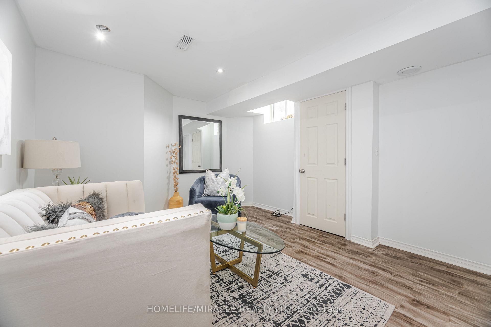 Photo 38 of 913 Taggart Crescent, Oshawa, Pinecrest — HOMEH