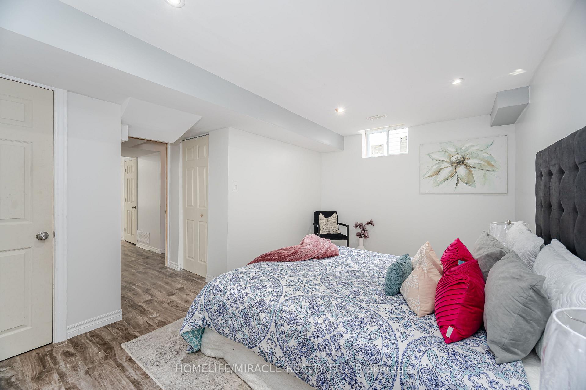Photo 42 of 913 Taggart Crescent, Oshawa, Pinecrest — HOMEH