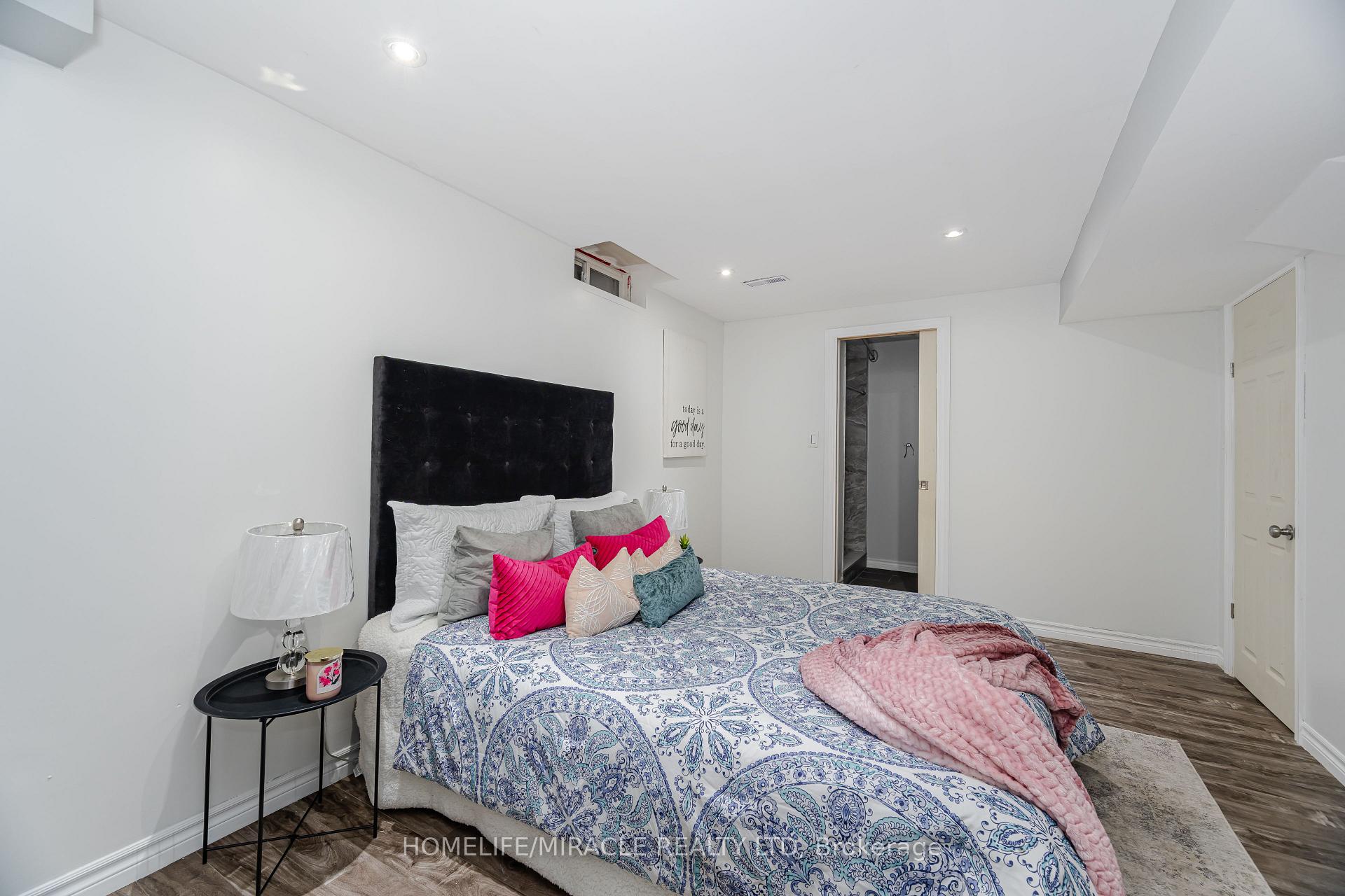 Photo 43 of 913 Taggart Crescent, Oshawa, Pinecrest — HOMEH