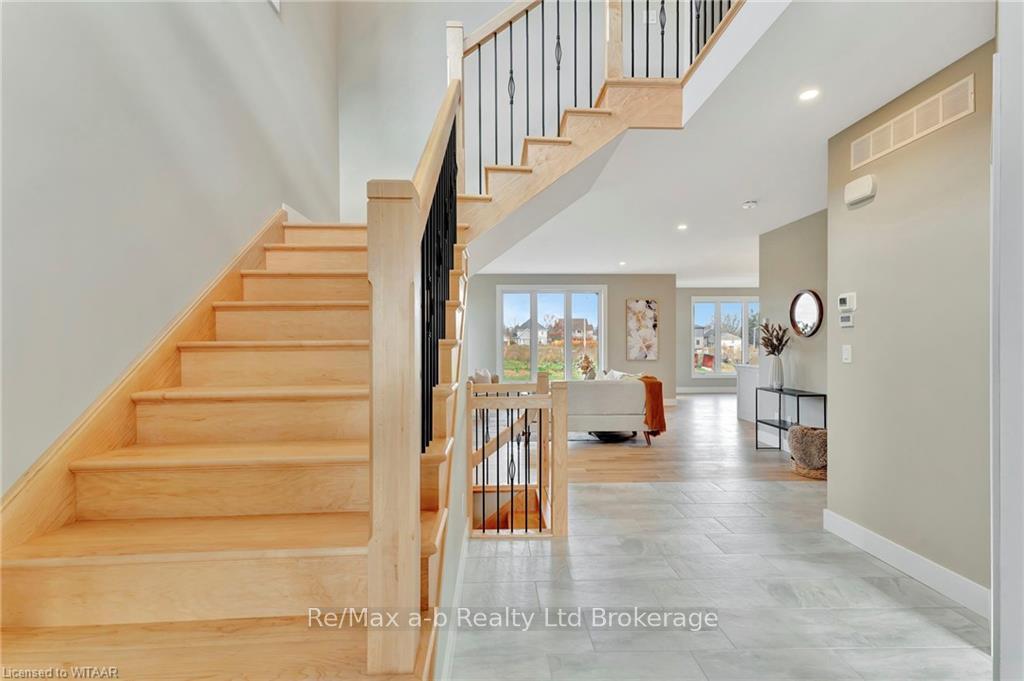 Photo 4 of 62 Sunview Drive, Norwich, Norwich Town — HOMEH