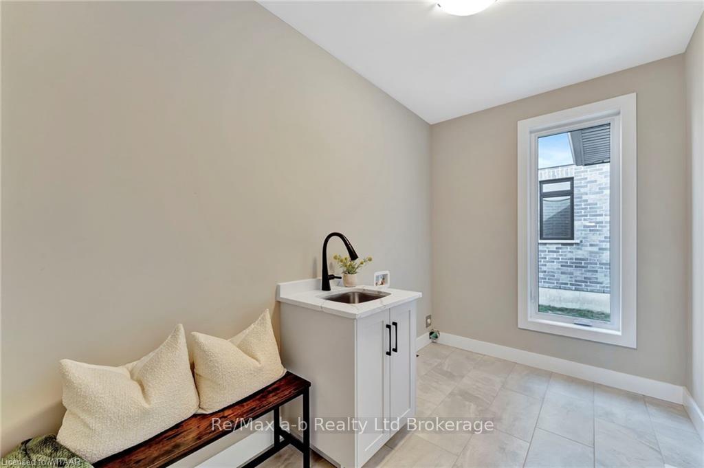 Photo 17 of 62 Sunview Drive, Norwich, Norwich Town — HOMEH