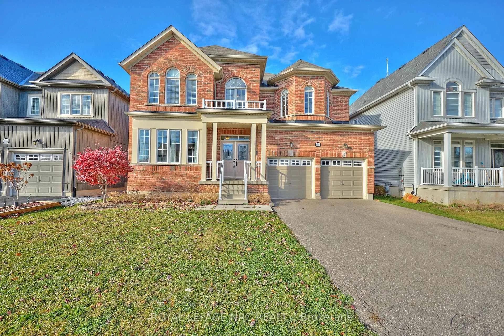 Front of 9367 Emerald Avenue