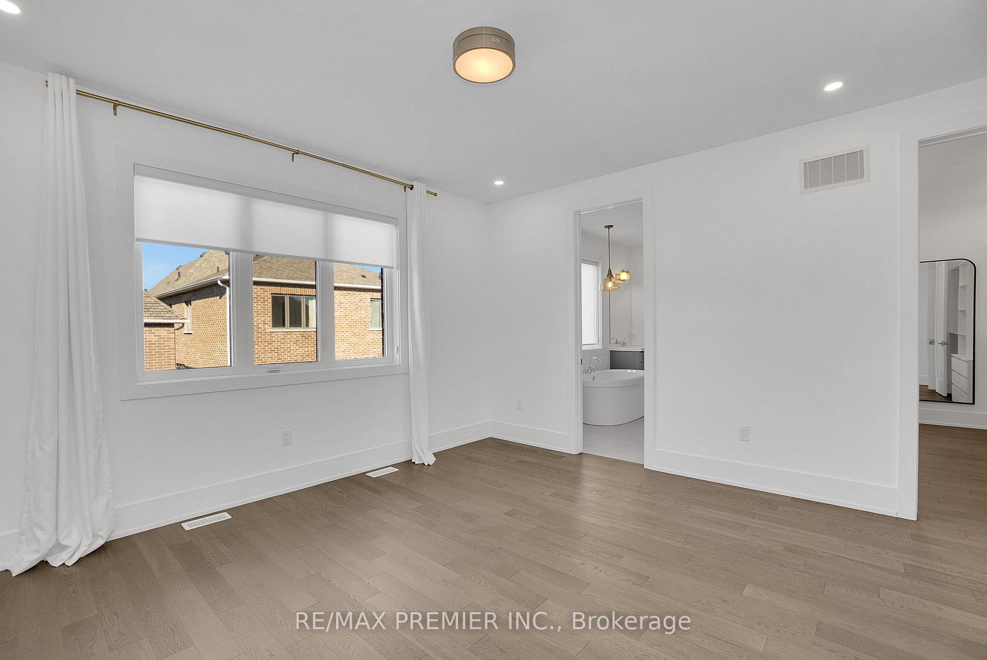 Photo 24 of 415 North Park Boulevard, Oakville, Glenorchy — HOMEH