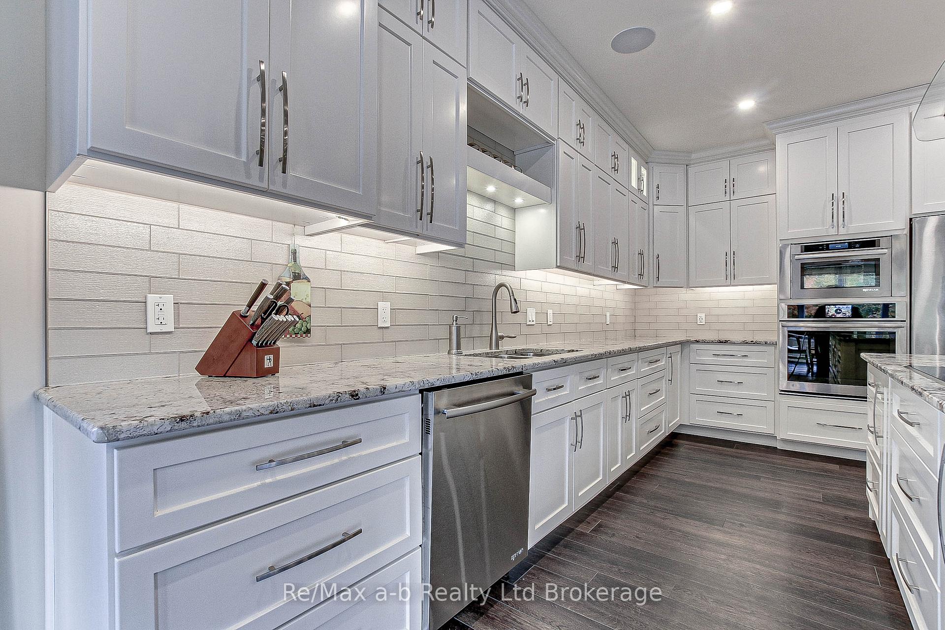 Photo 17 of 60 Otterview Drive, Norwich, Otterville — HOMEH