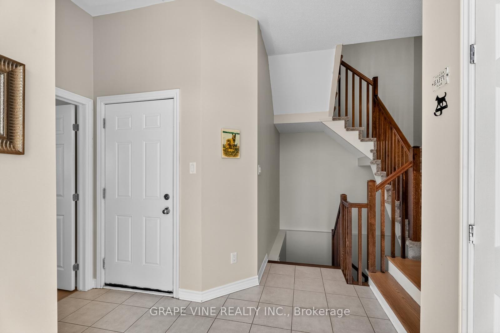 Photo 5 of 349 Grammond Circle, Ottawa, Avalon West — HOMEH