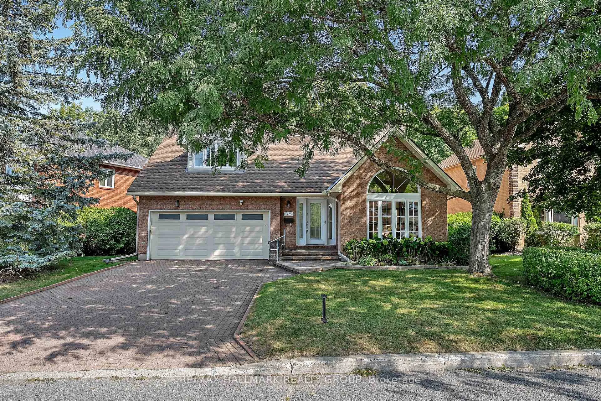 Front of 1725 Autumn Ridge Drive