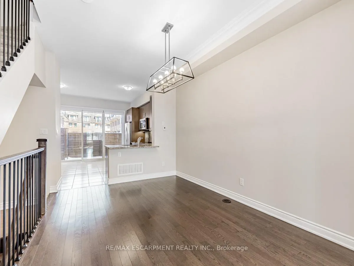 Photo 8 of 2163 Lillykin Street, Oakville, River Oaks — HOMEH