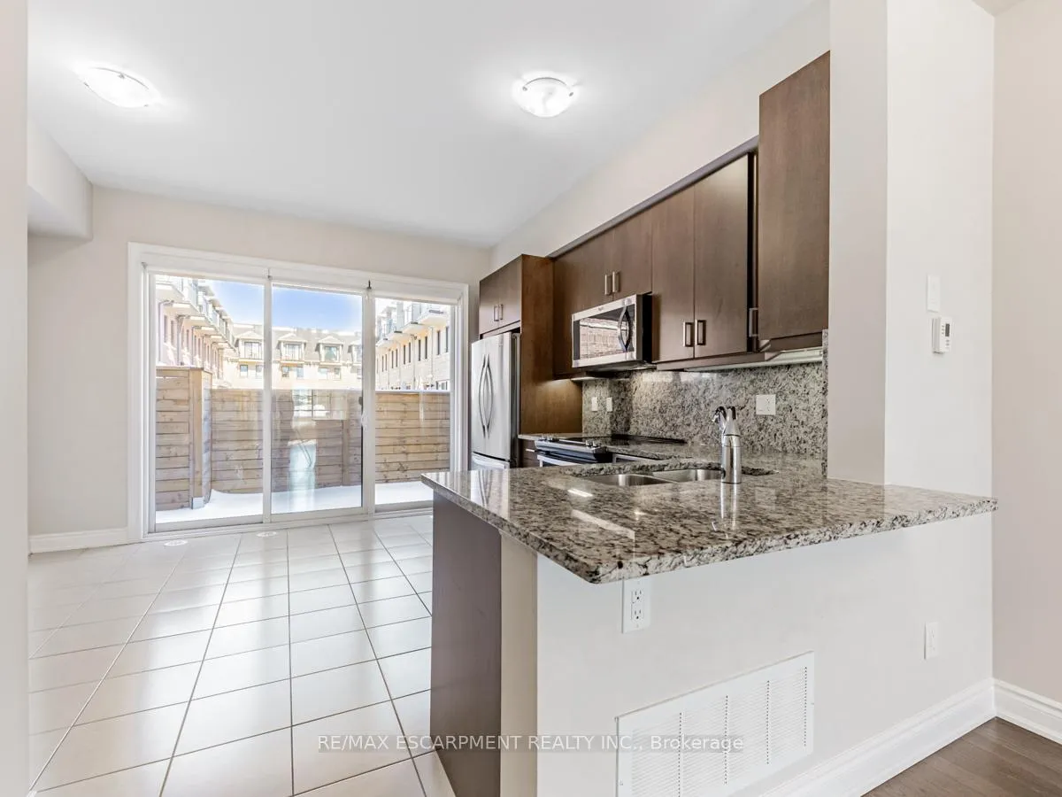 Photo 10 of 2163 Lillykin Street, Oakville, River Oaks — HOMEH