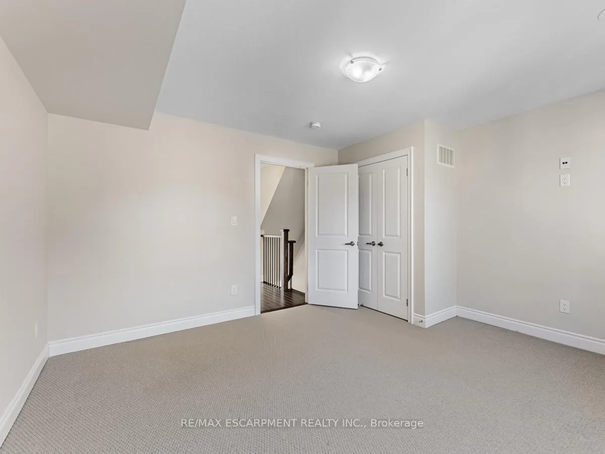 Photo 19 of 2163 Lillykin Street, Oakville, River Oaks — HOMEH