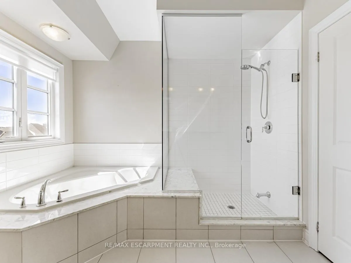 Photo 25 of 2163 Lillykin Street, Oakville, River Oaks — HOMEH