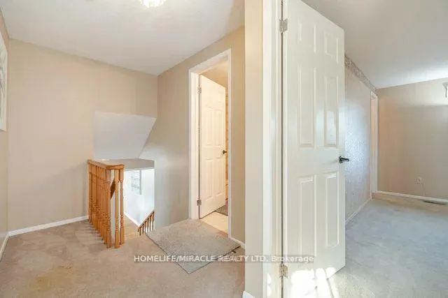 Photo 24 of 483 Labrador Drive, Oshawa, Donevan — HOMEH