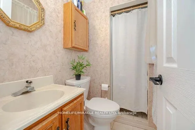 Photo 26 of 483 Labrador Drive, Oshawa, Donevan — HOMEH