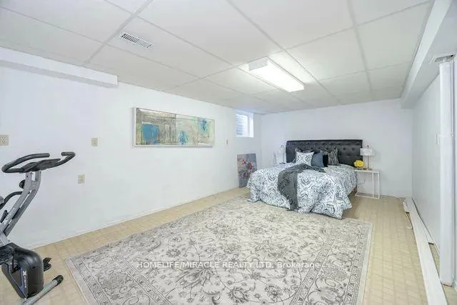Photo 36 of 483 Labrador Drive, Oshawa, Donevan — HOMEH