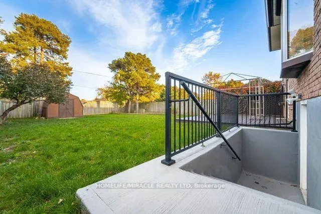 Photo 41 of 483 Labrador Drive, Oshawa, Donevan — HOMEH