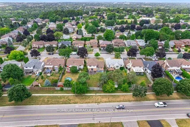 Photo 47 of 483 Labrador Drive, Oshawa, Donevan — HOMEH