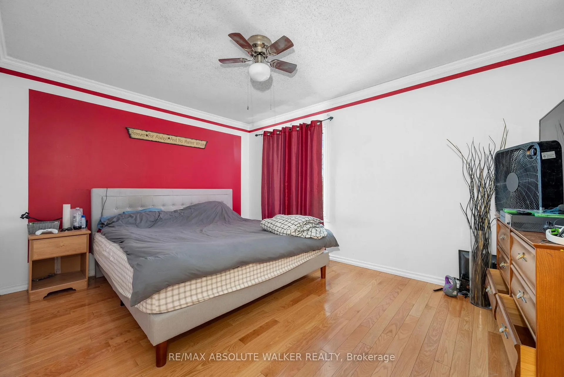 Photo 10 of 1033 Arrowhead Place, Ottawa, Convent Glen — HOMEH