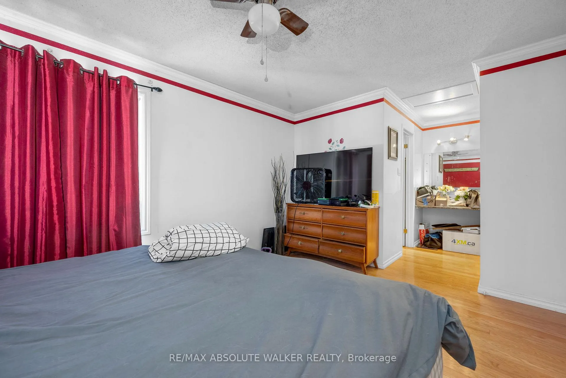 Photo 11 of 1033 Arrowhead Place, Ottawa, Convent Glen — HOMEH