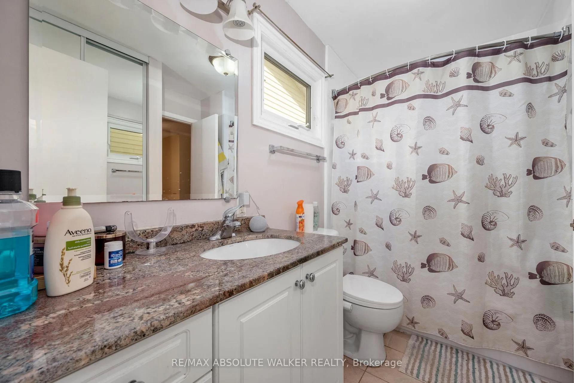 Photo 12 of 1033 Arrowhead Place, Ottawa, Convent Glen — HOMEH